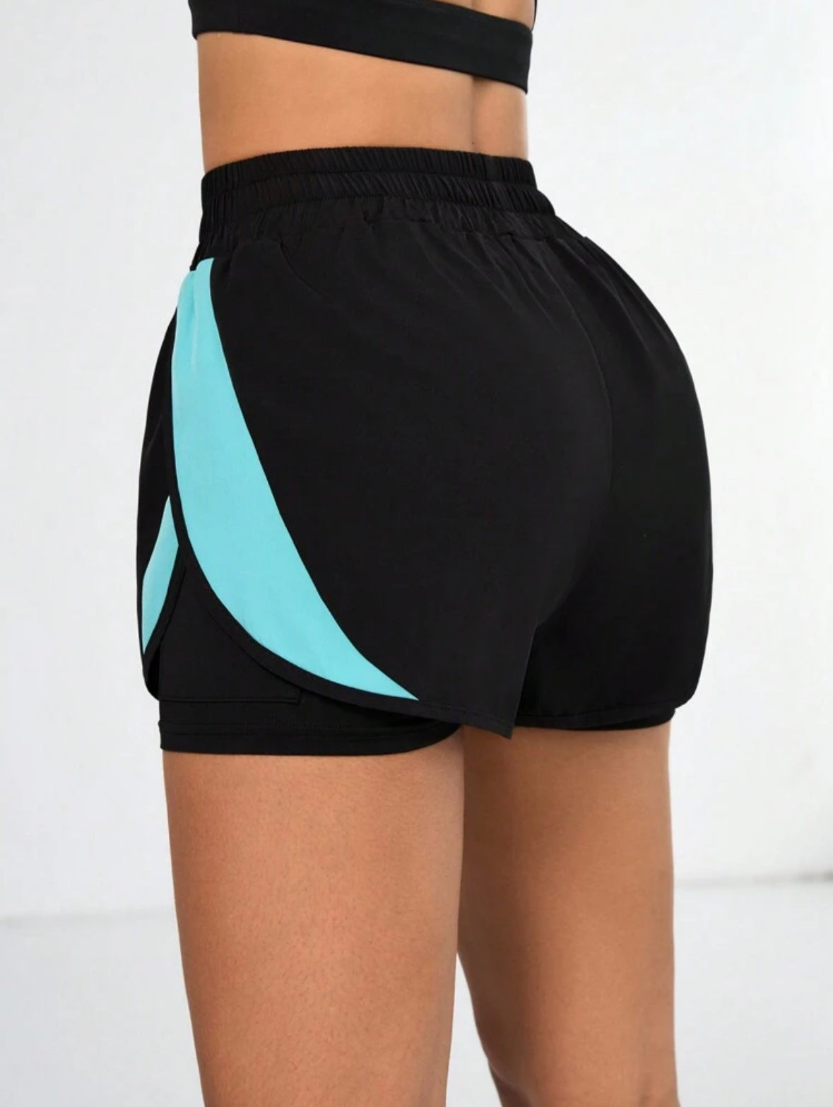 Short Deportivo Feminino